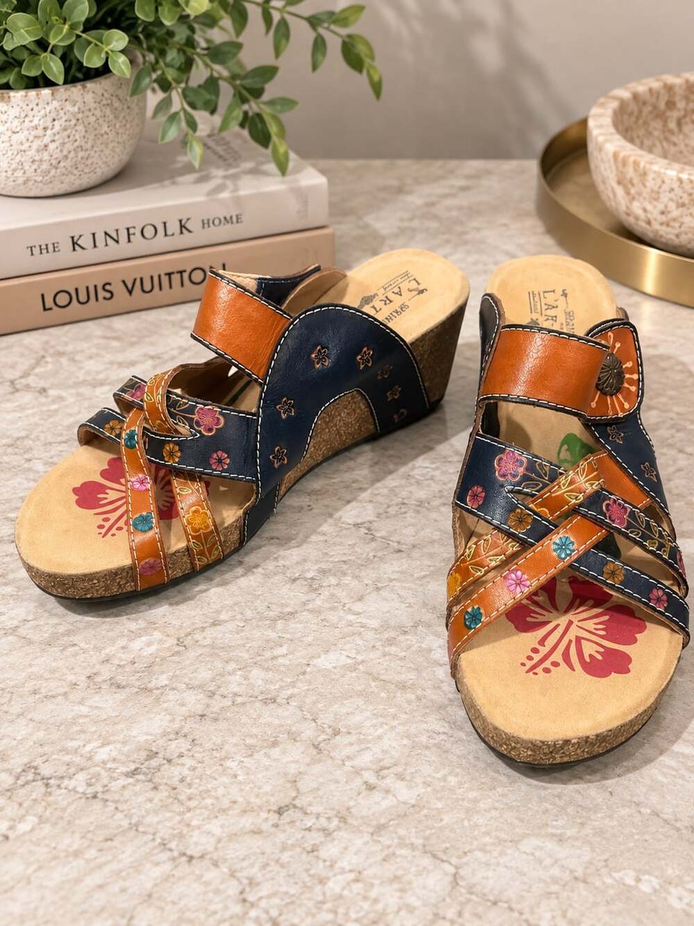Spring Step LβArtiste Jacora-Cam Floral Leather Wedge Sandals Size 38 Boho